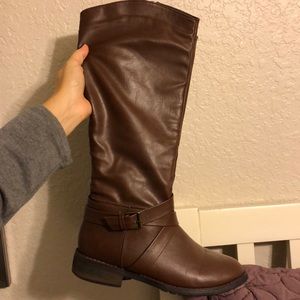 Two pairs of boots size 7